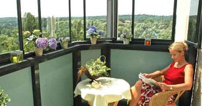 Как на балконе или лоджии устроить зеленый райский уголок?