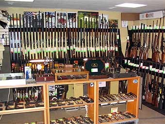 Как заработать  большие деньги на открытии оружейного магазина?340255